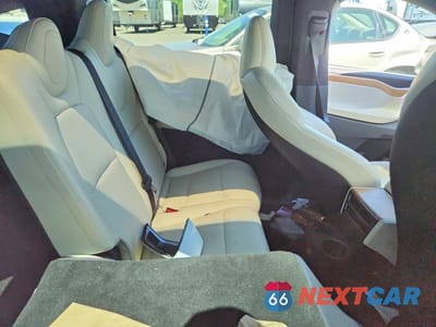 Zdjęcie 10 z 12 samochodu: 2020 TESLA MODEL X VIN:5YJXCDE20LF234006 - miniatura