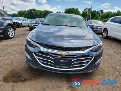 Piąte zdjęcie samochodu w środku: 2019 CHEVROLET MALIBU LT VIN:1G1ZD5ST3KF170037 - miniatura