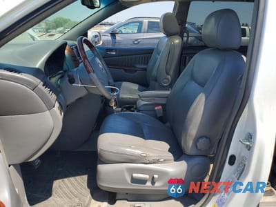 Zdjęcie 7 z 14 samochodu: 2004 TOYOTA SIENNA XLE LIMITED 7 PASSENGER VIN:5TDBA22C94S014989 - miniatura