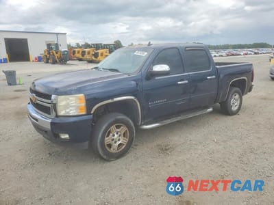 2008 CHEVROLET SILVERADO K1500 2GCEK133981250896 - główne zdjęcie licytacji z USA - miniatura