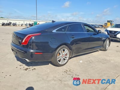Trzecie zdjęcie samochodu z tyłu: 2015 JAGUAR XJL PORTFOLIO VIN:SAJWJ2GD4F8V81199 - miniatura