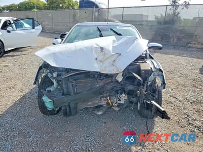 Piąte zdjęcie samochodu w środku: 2020 HYUNDAI VELOSTER 2.0L PREMIUM VIN:KMHTG6AF7LU023833 - miniatura