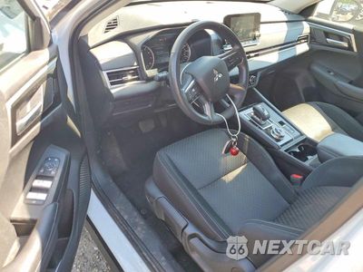 Zdjęcie 8 z 12 samochodu: 2024 MITSUBISHI OUTLANDER ES VIN:JA4J4UA82RZ077296 - miniatura