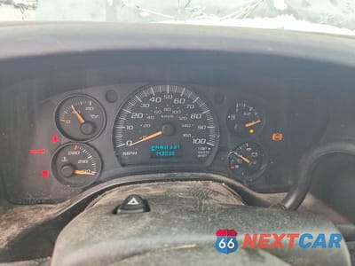 Zdjęcie 9 z 13 samochodu: 2006 CHEVROLET EXPRESS BOX TRUCK VIN:1GBJG31U361253128 - miniatura