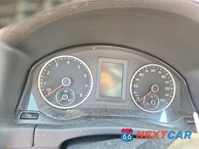 Zdjęcie 9 z 12 samochodu: 2010 VOLKSWAGEN TIGUAN SE VIN:WVGBV7AX1AW001912 - miniatura