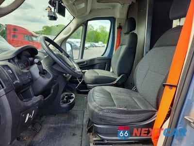 Zdjęcie 7 z 13 samochodu: 2020 RAM PROMASTER 3500 DELIVERY VAN VIN:3C6URVJG5LE140743 - miniatura