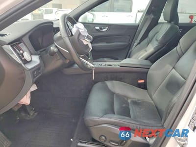 Zdjęcie 7 z 13 samochodu: 2020 VOLVO XC60 T5 MOMENTUM VIN:YV4102RKXL1601447 - miniatura