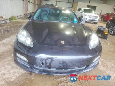 Piąte zdjęcie samochodu w środku: 2011 PORSCHE PANAMERA 2 VIN:WP0AA2A71BL011244 - miniatura