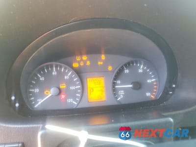 Zdjęcie 9 z 14 samochodu: 2018 MERCEDES BENZ SPRINTER 2500 VIN:WD3PE7CD4JP636608 - miniatura