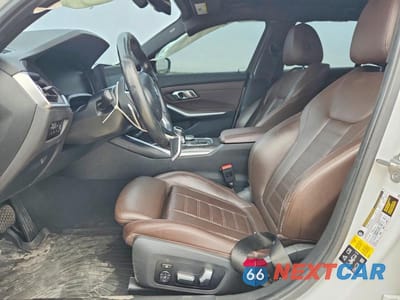 Zdjęcie 7 z 12 samochodu: 2019 BMW 330XI VIN:WBA5R7C54KAJ85465 - miniatura