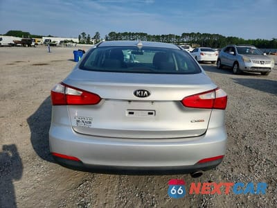 Zdjęcie 6 z 12 samochodu: 2015 KIA FORTE EX VIN:KNAFX4A89F5284156 - miniatura