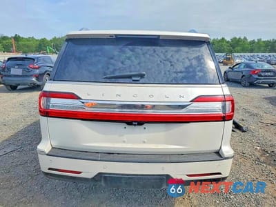 Zdjęcie 6 z 13 samochodu: 2018 LINCOLN NAVIGATOR L RESERVE VIN:5LMJJ3LT8JEL11651 - miniatura