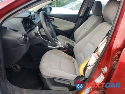 Zdjęcie 7 z 13 samochodu: 2019 TOYOTA YARIS L VIN:3MYDLBYV0KY518916 - miniatura