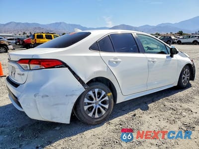 Trzecie zdjęcie samochodu z tyłu: 2022 TOYOTA COROLLA LE VIN:JTDEAMDE6N3002633 - miniatura