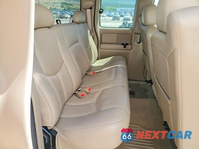 Zdjęcie 10 z 12 samochodu: 2003 GMC NEW SIERRA C1500 VIN:2GTEC19TX31353256 - miniatura