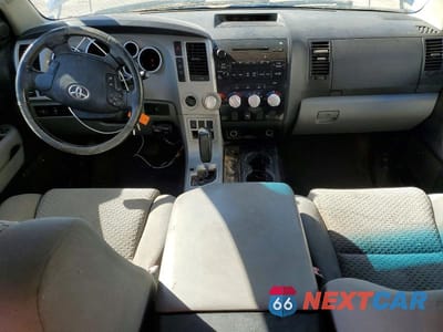 Zdjęcie 8 z 12 samochodu: 2007 TOYOTA TUNDRA CREWMAX SR5 VIN:5TBDV54117S457127 - miniatura