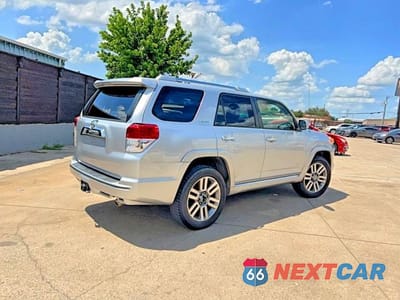Czwarte zdjęcie samochodu z boku: 2012 TOYOTA 4RUNNER LIMITED VIN:JTEZU5JR3C5036631 - miniatura