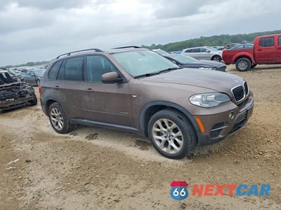 Czwarte zdjęcie samochodu z boku: 2012 BMW X5 XDRIVE35I VIN:5UXZV4C5XCL991796 - miniatura