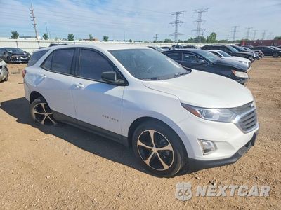 Czwarte zdjęcie samochodu z boku: 2019 CHEVROLET EQUINOX LS VIN:3GNAXHEV5KS651162 - miniatura