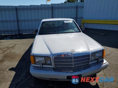 Piąte zdjęcie samochodu w środku: 1989 MERCEDES-BENZ 300 SE VIN:WDBCA24D6KA449942 - miniatura
