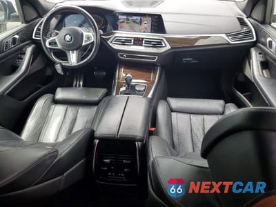 Zdjęcie 8 z 13 samochodu: 2019 BMW X5 XDRIVE40I VIN:5UXCR6C55KLL35669 - miniatura