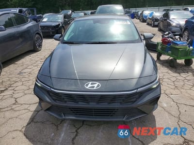 Piąte zdjęcie samochodu w środku: 2024 HYUNDAI ELANTRA SEL VIN:KMHLM4DG6RU686191 - miniatura