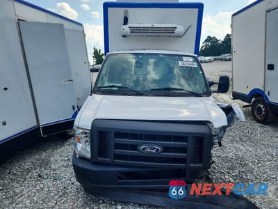Piąte zdjęcie samochodu w środku: 2023 FORD ECONOLINE E350 SUPER DUTY CUTAWAY VAN VIN:1FDWE3FK4PDD24976 - miniatura