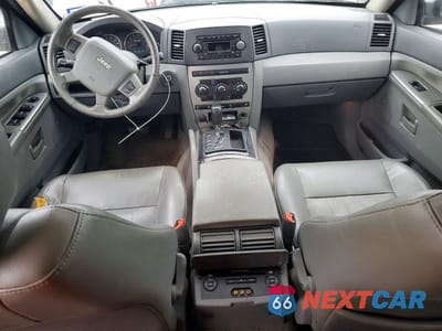 Zdjęcie 8 z 13 samochodu: 2007 JEEP GRAND CHEROKEE LAREDO VIN:1J8HS48PX7C595480 - miniatura