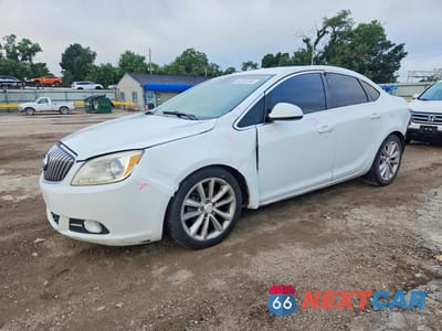 2015 BUICK VERANO 1G4PP5SK3F4134021 - główne zdjęcie licytacji z USA - miniatura