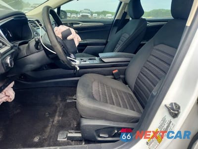 Zdjęcie 7 z 12 samochodu: 2020 FORD FUSION SE VIN:3FA6P0HD1LR119618 - miniatura