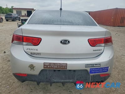 Zdjęcie 6 z 12 samochodu: 2012 KIA FORTE EX VIN:KNAFU6A25C5634071 - miniatura
