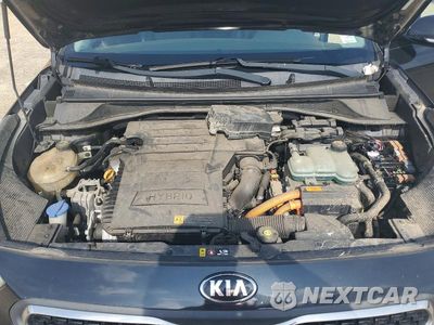 Zdjęcie 11 z 12 samochodu: 2017 KIA NIRO LXS SPECIAL EDITION VIN:KNDCC3LC4H5065900 - miniatura