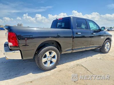 Trzecie zdjęcie samochodu z tyłu: 2018 RAM 1500 SLT VIN:1C6RR7TT5JS168659 - miniatura