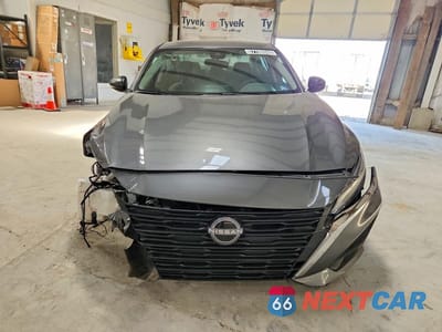 Piąte zdjęcie samochodu w środku: 2025 NISSAN ALTIMA SV VIN:1N4BL4DV7SN404308 - miniatura