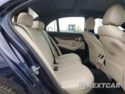 Zdjęcie 10 z 12 samochodu: 2017 MERCEDES-BENZ E 300 4MATIC VIN:WDDZF4KB6HA233968 - miniatura