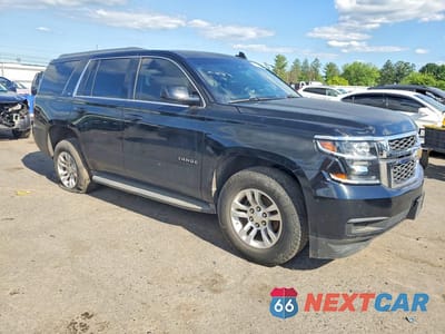 Czwarte zdjęcie samochodu z boku: 2015 CHEVROLET TAHOE K1500 LT VIN:1GNSKBKC8FR549690 - miniatura