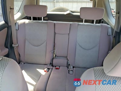 Zdjęcie 10 z 13 samochodu: 2006 TOYOTA RAV4 BASE VIN:JTMBD33V166009334 - miniatura