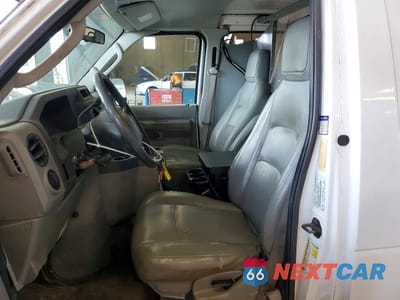 Zdjęcie 7 z 13 samochodu: 2010 FORD ECONOLINE E250 VAN VIN:1FTNE2EL4ADA59651 - miniatura