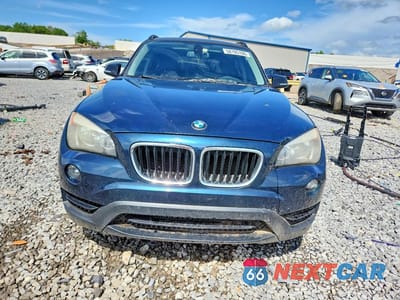 Piąte zdjęcie samochodu w środku: 2013 BMW X1 SDRIVE28I VIN:WBAVM1C50DVW46474 - miniatura