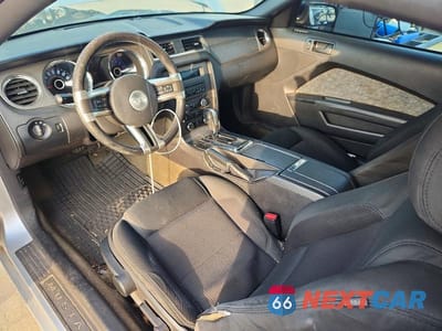 Zdjęcie 8 z 12 samochodu: 2014 FORD MUSTANG VIN:1ZVBP8AM4E5209995 - miniatura