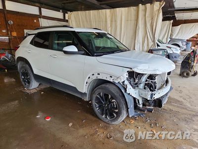 Czwarte zdjęcie samochodu z boku: 2022 CHEVROLET TRAILBLAZER LT VIN:KL79MRSL0NB145331 - miniatura
