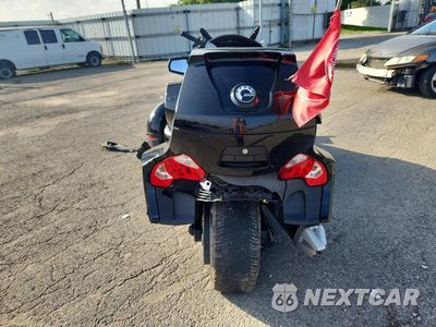 Czwarte zdjęcie samochodu z boku: 2016 CAN-AM SPYDER ROADSTER RT VIN:2BXNBDD29GV003859 - miniatura