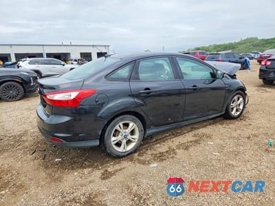 Trzecie zdjęcie samochodu z tyłu: 2014 FORD FOCUS SE VIN:1FADP3F25EL320417 - miniatura
