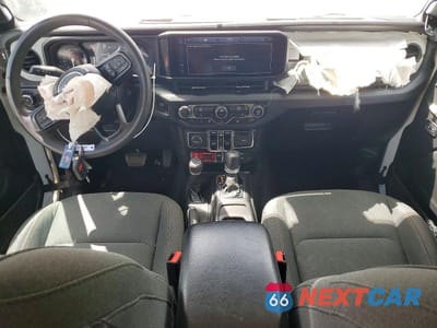 Zdjęcie 8 z 13 samochodu: 2024 JEEP WRANGLER 4XE VIN:1C4RJXN69RW201934 - miniatura