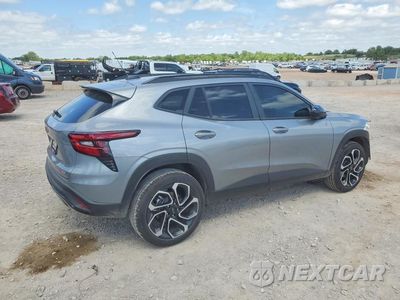 Trzecie zdjęcie samochodu z tyłu: 2026 CHEVROLET TRAX 2RS VIN:KL77LJEP6TC110939 - miniatura