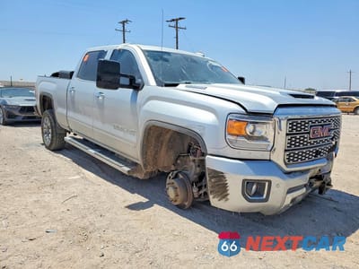 Czwarte zdjęcie samochodu z boku: 2019 GMC SIERRA K2500 DENALI VIN:1GT12SEY9KF273432 - miniatura