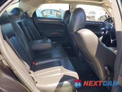Zdjęcie 10 z 12 samochodu: 2010 CHRYSLER 300C VIN:2C3CA6CT3AH211343 - miniatura