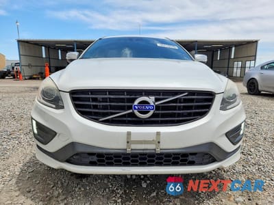 Piąte zdjęcie samochodu w środku: 2016 VOLVO XC60 T6 R-DESIGN VIN:YV449MRP8G2874526 - miniatura