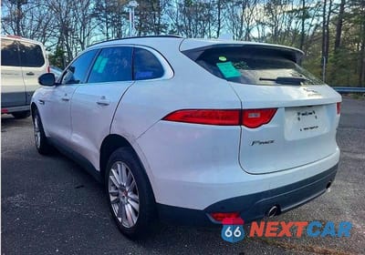 Trzecie zdjęcie samochodu z tyłu: 2019 JAGUAR F-PACE PRESTIGE VIN:SADCK2GX2KA601028 - miniatura