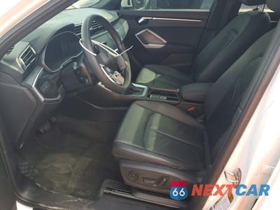 Zdjęcie 7 z 13 samochodu: 2020 AUDI Q3 PREMIUM PLUS S-LINE VIN:WA1EECF32L1075849 - miniatura